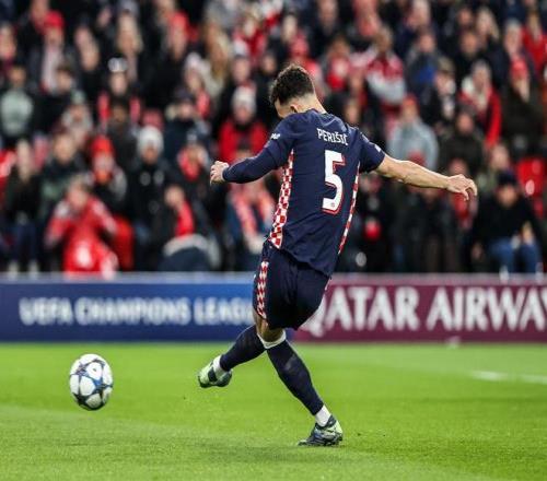 沃特森连中,三分,雷霆遭沃特,韦德体育平台,韦德体育官方网站,韦德体育登录入口,韦德体育app下载